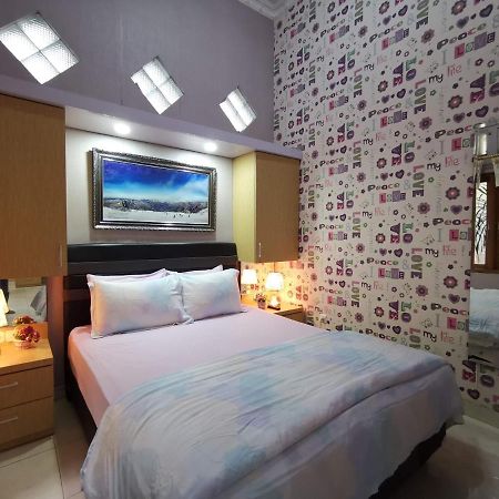 Nariska Suite Homestay Yogyakarta Kültér fotó