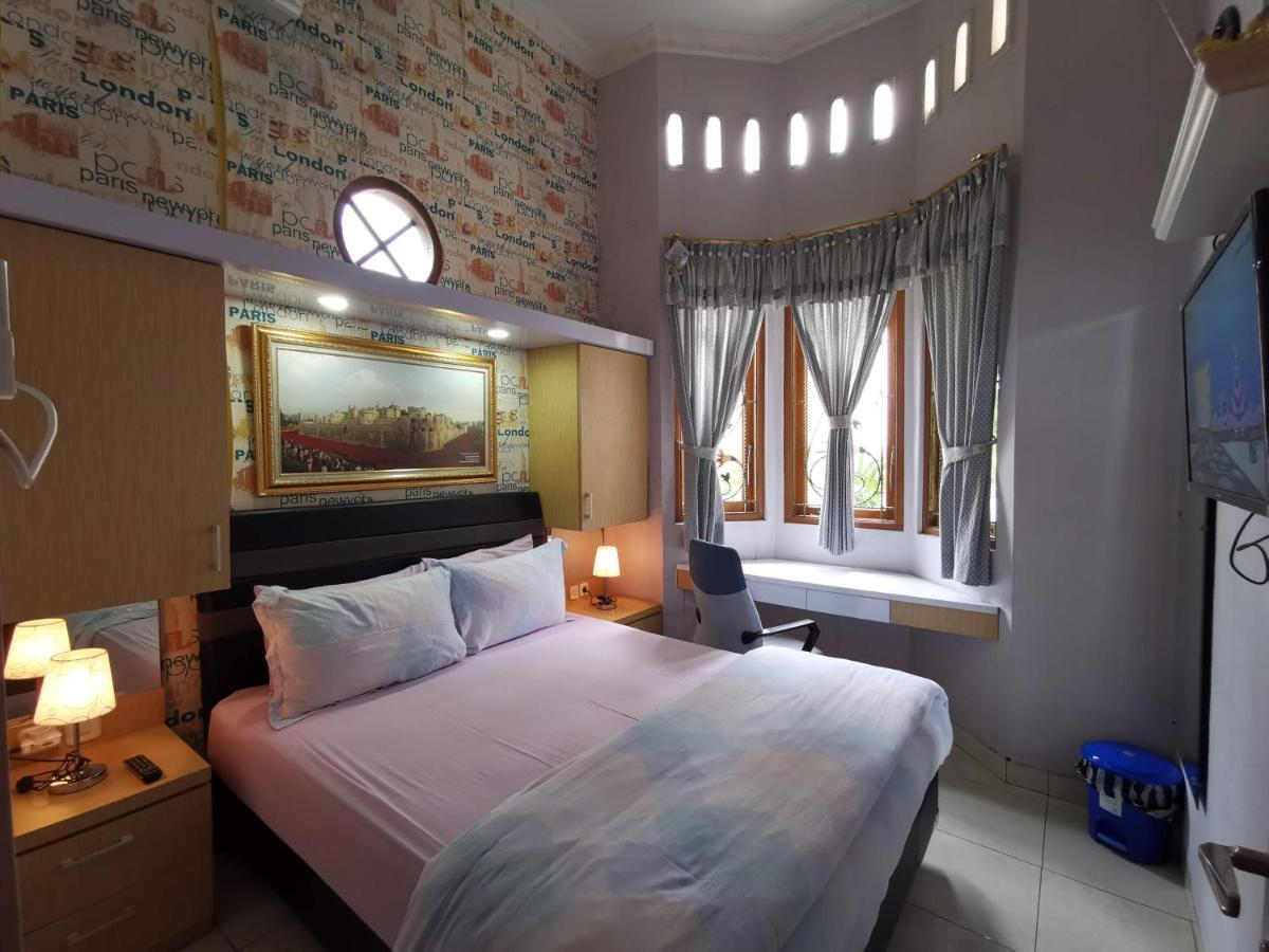 Nariska Suite Homestay Yogyakarta Kültér fotó